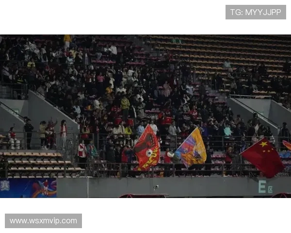 近期足球明星纷纷来华助阵赛事引发球迷热潮与期待 近期足球明星纷纷来华助阵赛事引发球迷热潮与期待