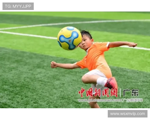 足球明星热爱中国粉丝的支持与热情共鸣的故事